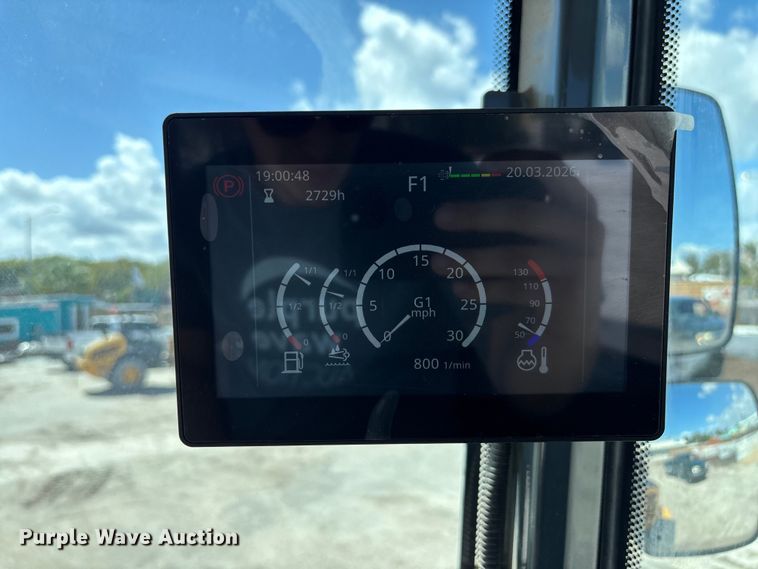 image for item DU0422 2021 John Deere 344L wheel loader