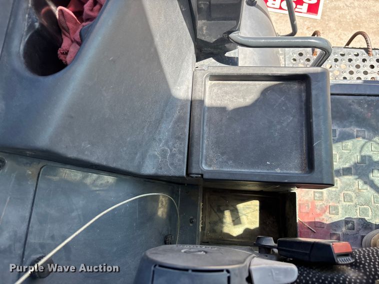 image for item DU0422 2021 John Deere 344L wheel loader