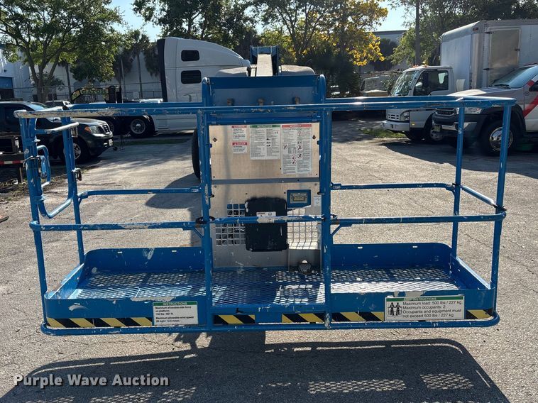 image for item DU0445 2008 Genie S-80 boom lift