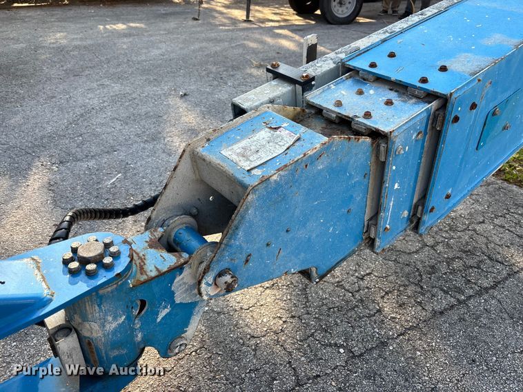 image for item DU0445 2008 Genie S-80 boom lift