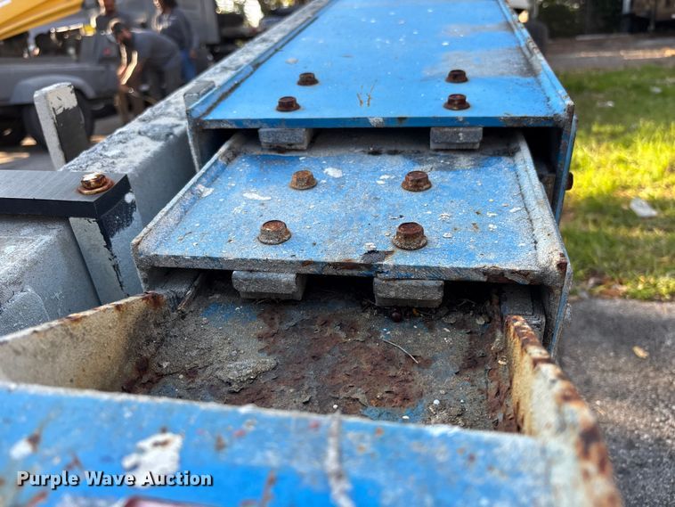 image for item DU0445 2008 Genie S-80 boom lift