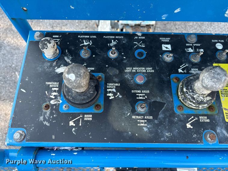 image for item DU0445 2008 Genie S-80 boom lift