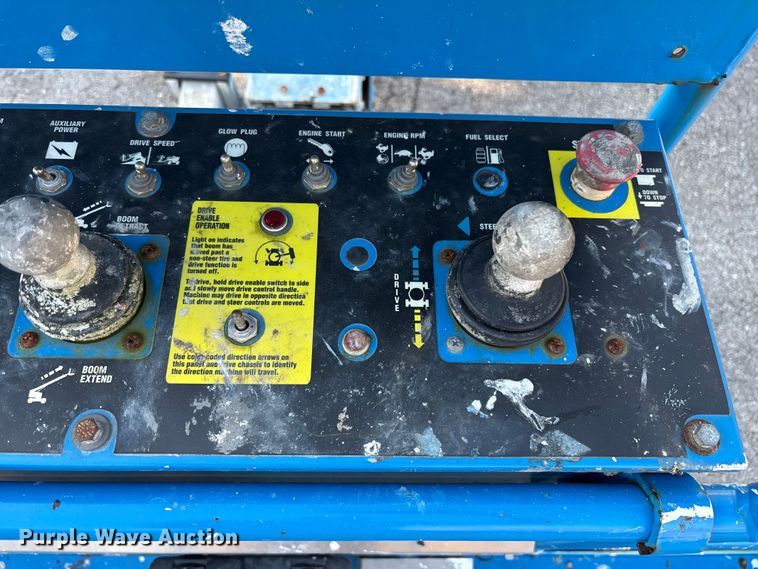 image for item DU0445 2008 Genie S-80 boom lift