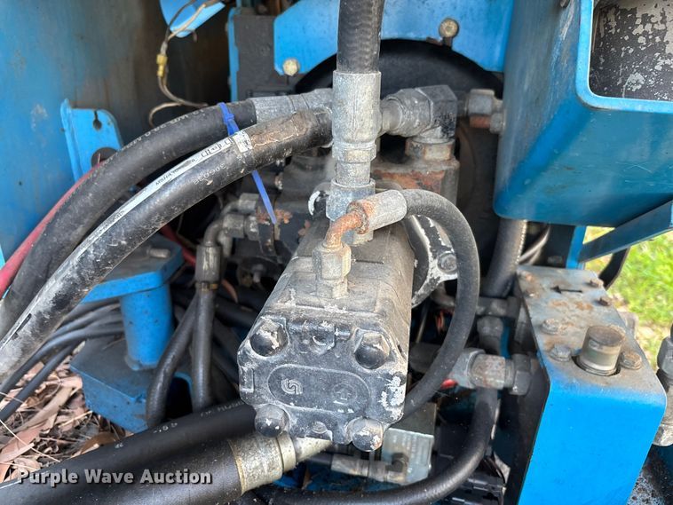 image for item DU0445 2008 Genie S-80 boom lift