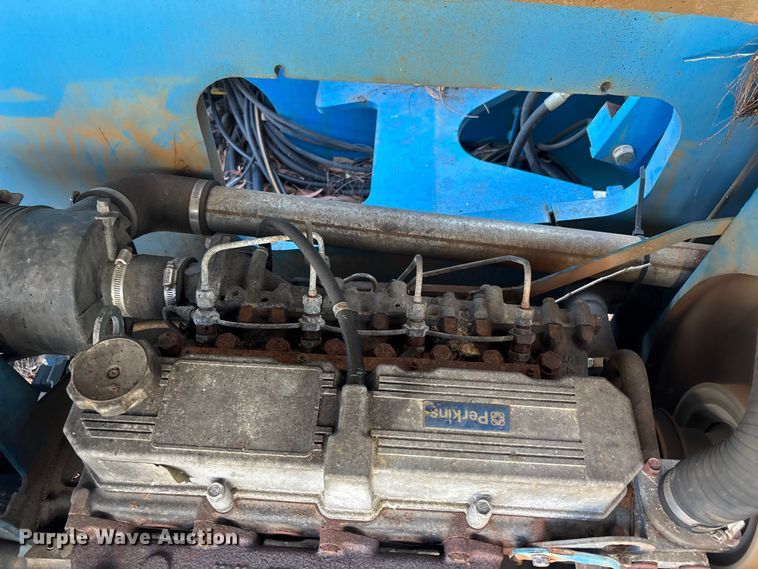 image for item DU0445 2008 Genie S-80 boom lift