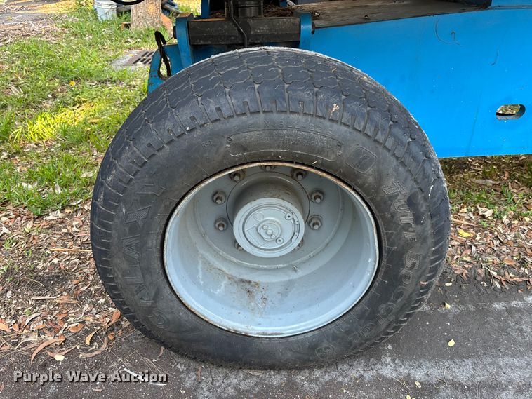 image for item DU0445 2008 Genie S-80 boom lift