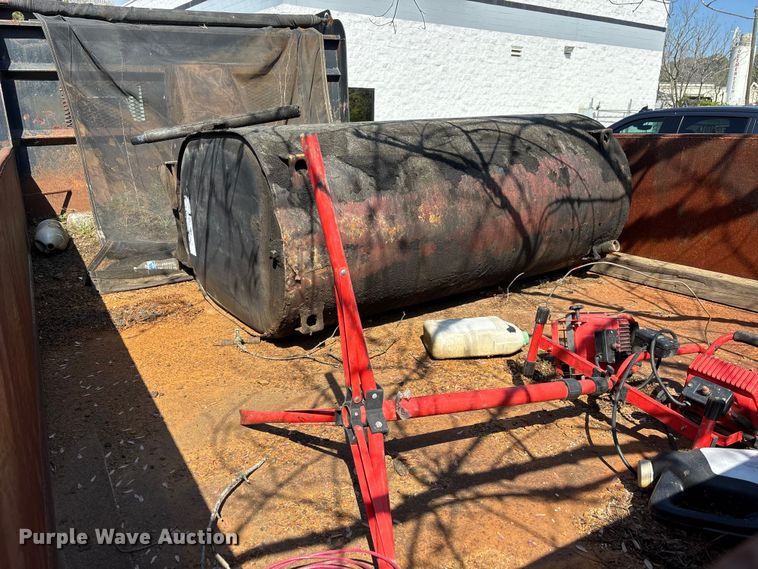 image for item DU0452 2003 International 4300 dump truck