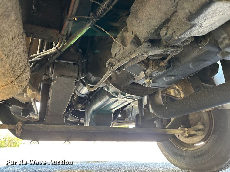 image for item DU0452 2003 International 4300 dump truck