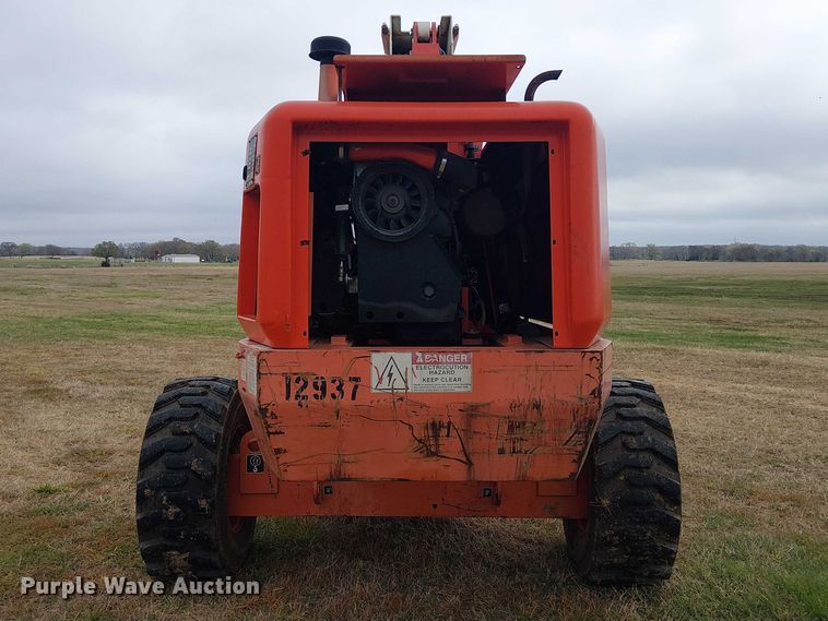 image for item DU3047 2007 Snorkel TB60 boom lift