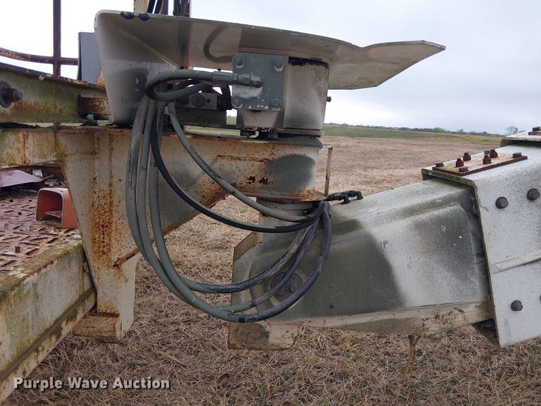 image for item DU3047 2007 Snorkel TB60 boom lift