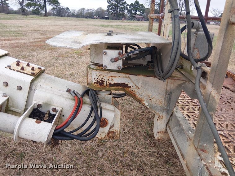 image for item DU3047 2007 Snorkel TB60 boom lift