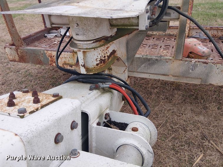 image for item DU3047 2007 Snorkel TB60 boom lift