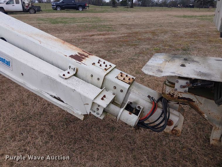 image for item DU3047 2007 Snorkel TB60 boom lift