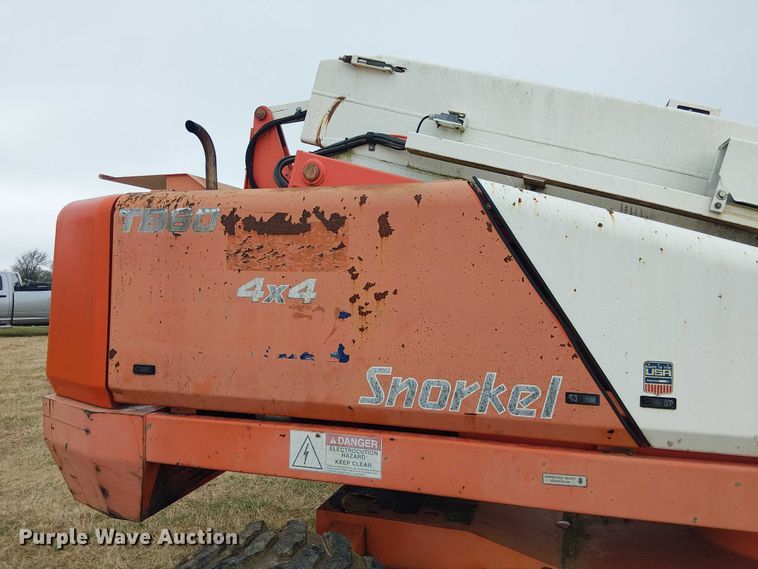 image for item DU3047 2007 Snorkel TB60 boom lift