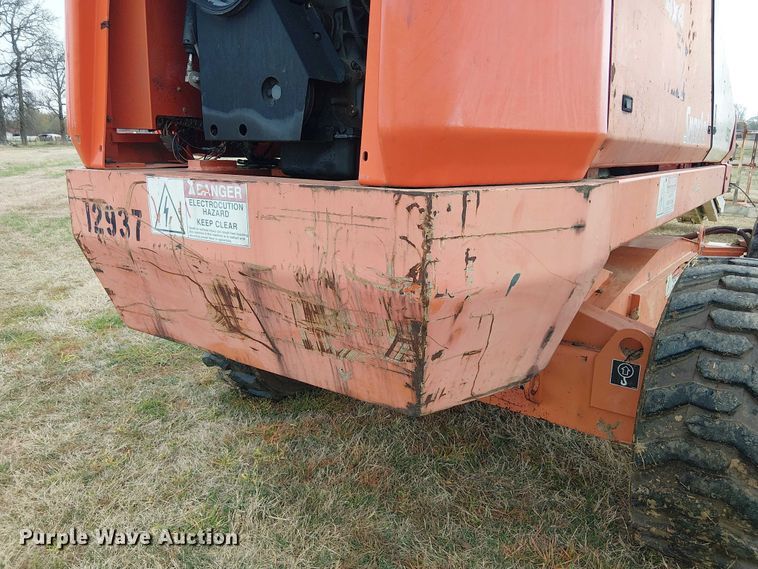 image for item DU3047 2007 Snorkel TB60 boom lift