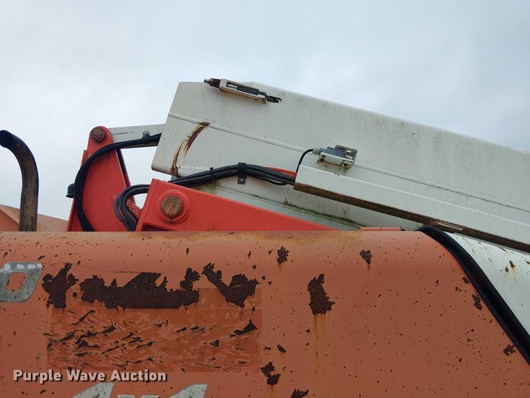 image for item DU3047 2007 Snorkel TB60 boom lift