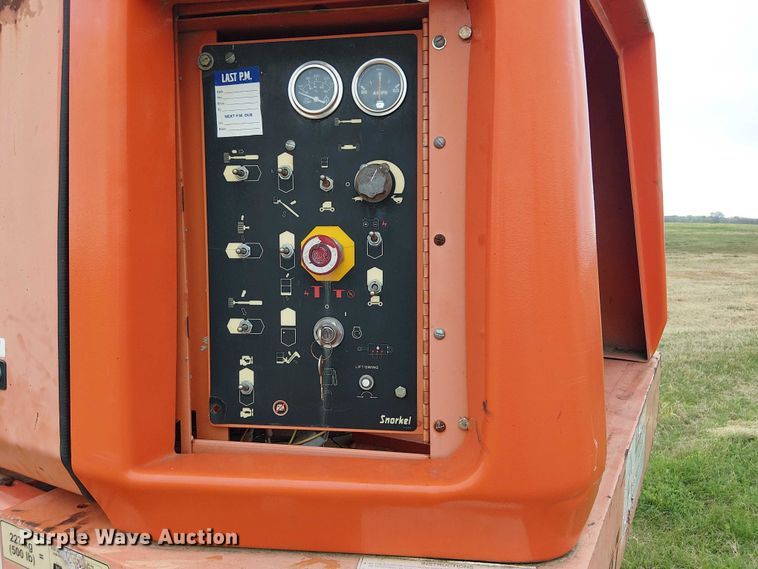 image for item DU3047 2007 Snorkel TB60 boom lift