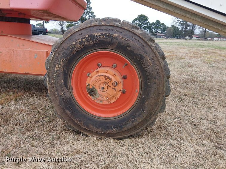 image for item DU3047 2007 Snorkel TB60 boom lift