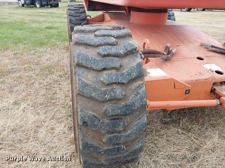 image for item DU3047 2007 Snorkel TB60 boom lift