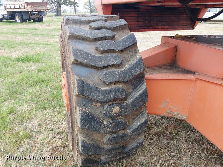 image for item DU3047 2007 Snorkel TB60 boom lift