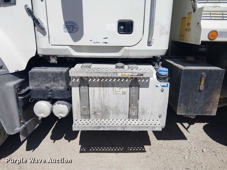 image for item DU3102 2017 Mack Granite GU713 dump truck