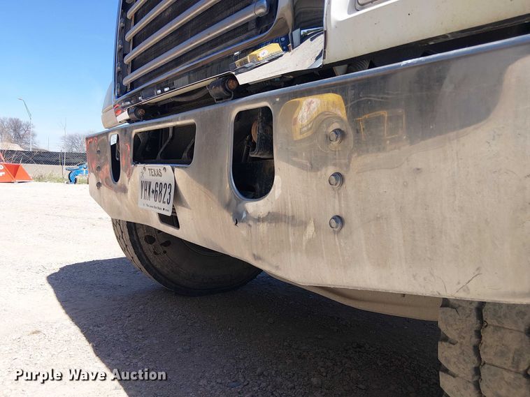 image for item DU3102 2017 Mack Granite GU713 dump truck