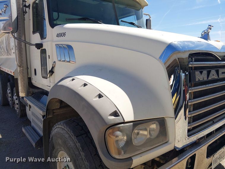 image for item DU3102 2017 Mack Granite GU713 dump truck