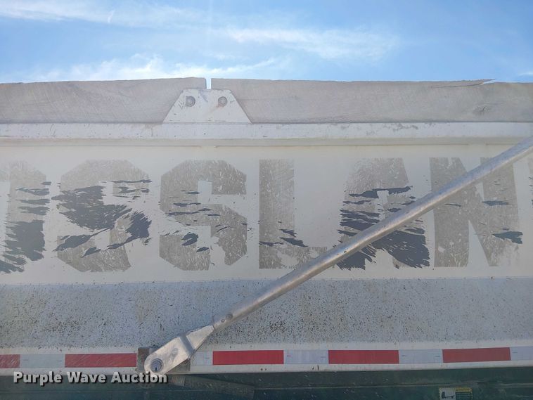 image for item DU3102 2017 Mack Granite GU713 dump truck