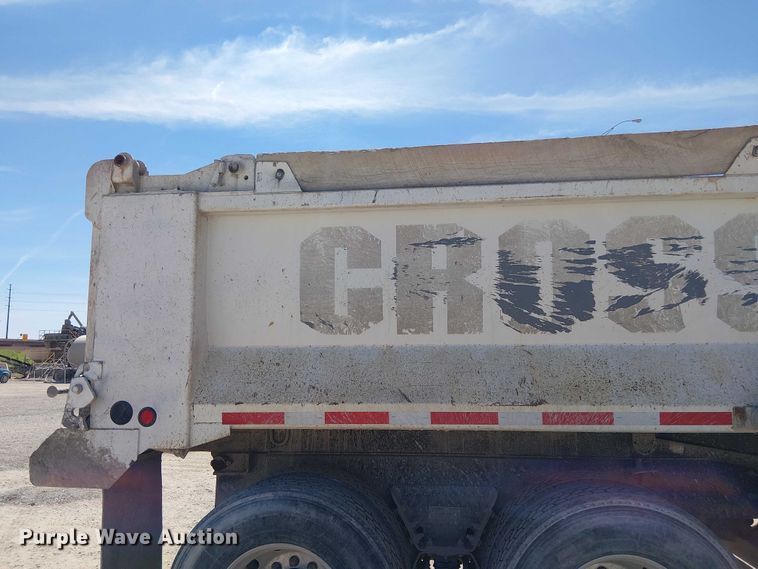 image for item DU3102 2017 Mack Granite GU713 dump truck