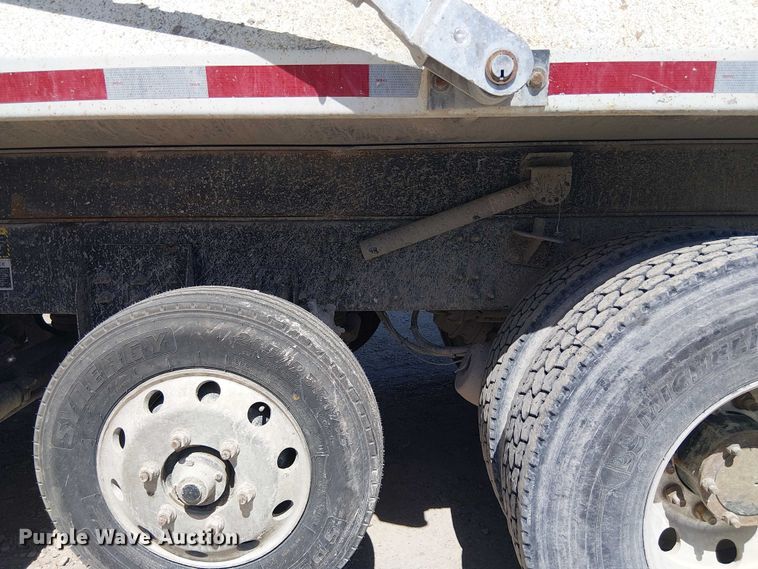 image for item DU3102 2017 Mack Granite GU713 dump truck