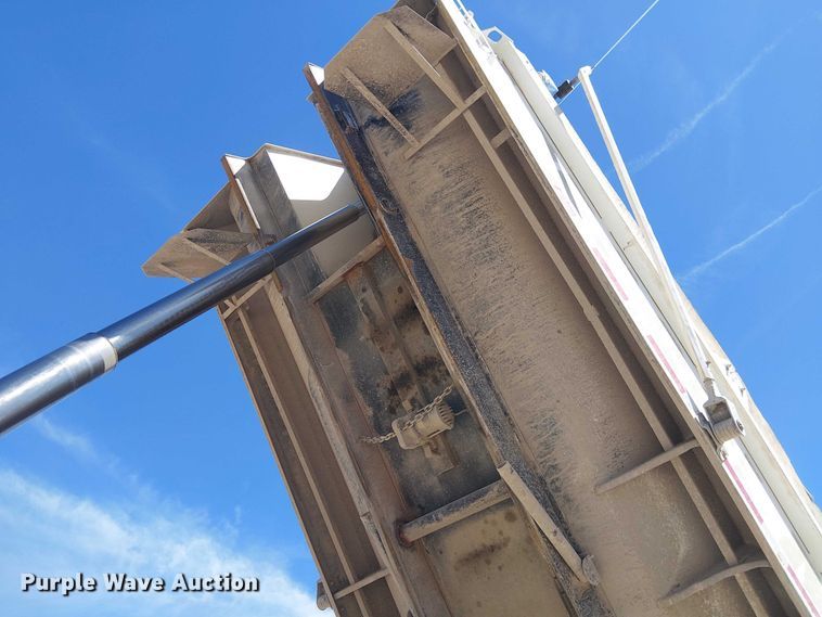 image for item DU3102 2017 Mack Granite GU713 dump truck