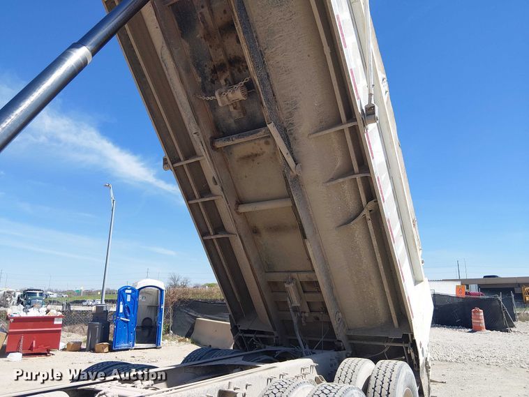 image for item DU3102 2017 Mack Granite GU713 dump truck