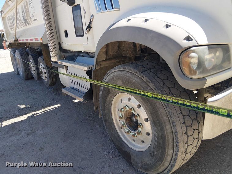 image for item DU3102 2017 Mack Granite GU713 dump truck