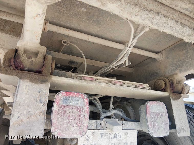 image for item DU3102 2017 Mack Granite GU713 dump truck