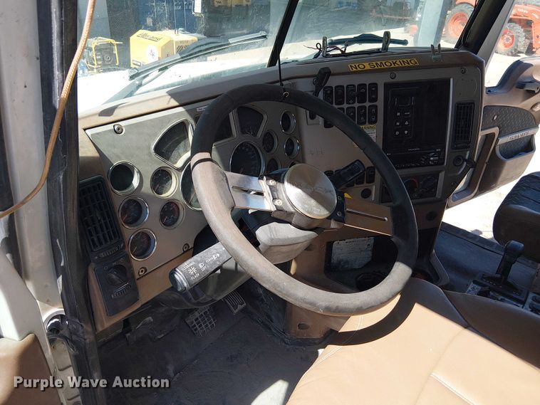 image for item DU3102 2017 Mack Granite GU713 dump truck