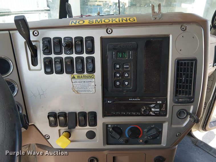 image for item DU3102 2017 Mack Granite GU713 dump truck