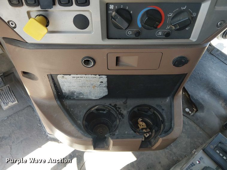 image for item DU3102 2017 Mack Granite GU713 dump truck