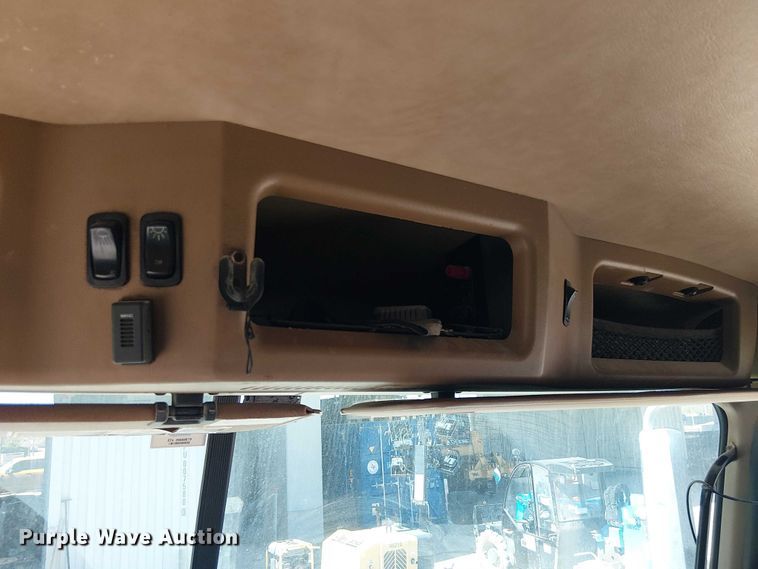 image for item DU3102 2017 Mack Granite GU713 dump truck