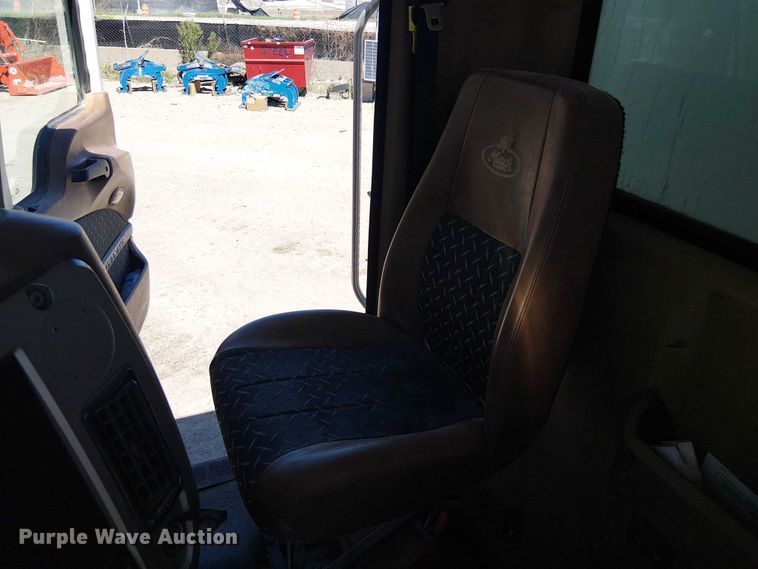 image for item DU3102 2017 Mack Granite GU713 dump truck