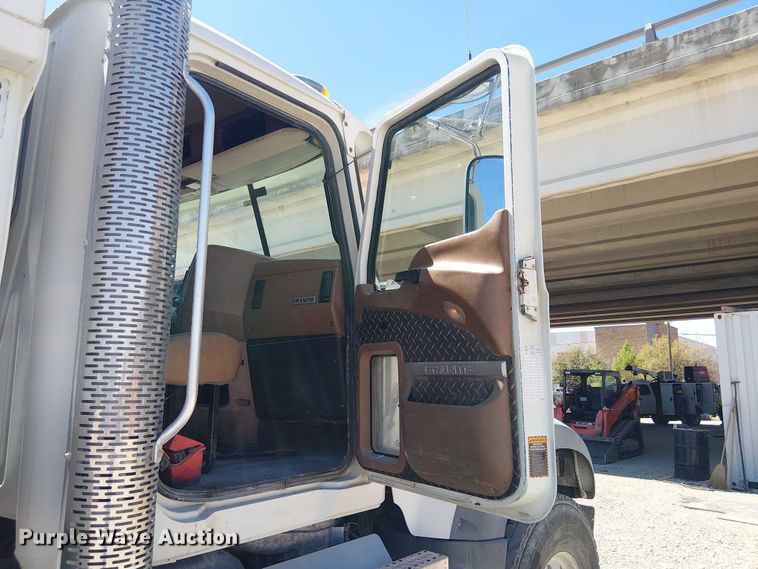 image for item DU3102 2017 Mack Granite GU713 dump truck