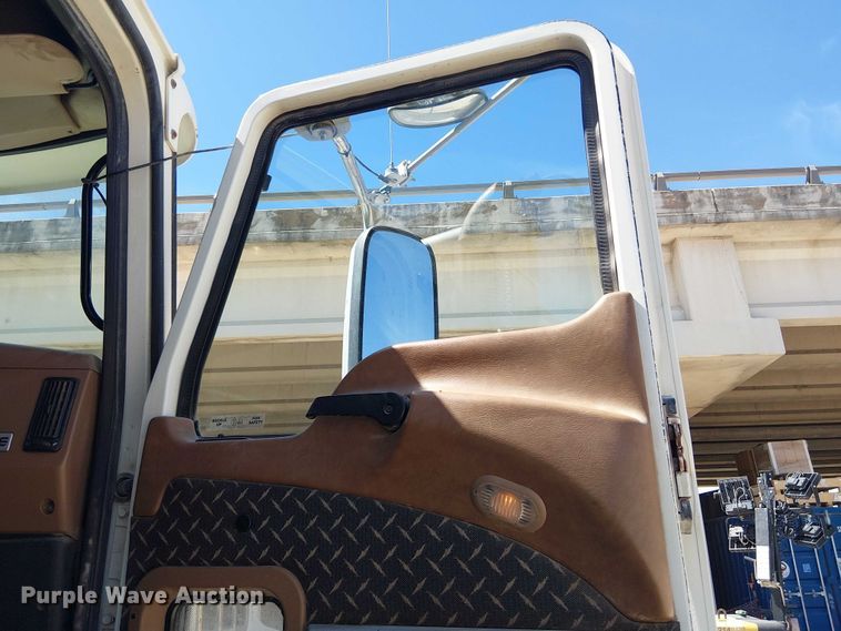 image for item DU3102 2017 Mack Granite GU713 dump truck