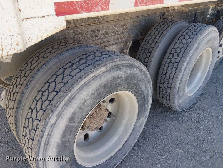 image for item DU3102 2017 Mack Granite GU713 dump truck