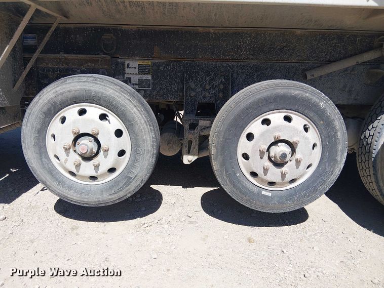 image for item DU3102 2017 Mack Granite GU713 dump truck