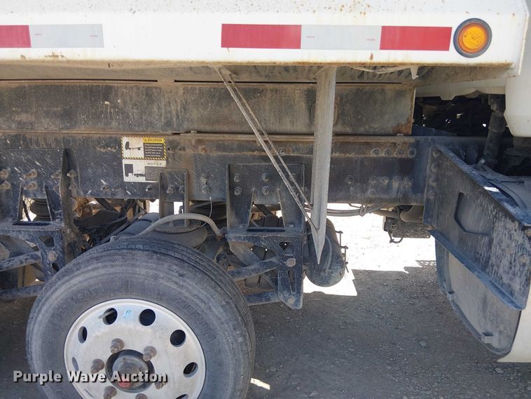 image for item DU3103 2017 Mack Granite GU713 dump truck