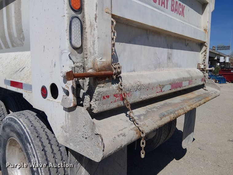 image for item DU3103 2017 Mack Granite GU713 dump truck