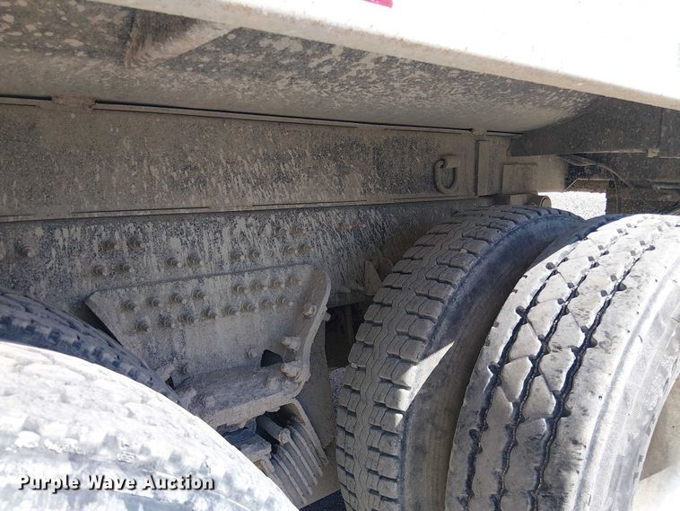 image for item DU3103 2017 Mack Granite GU713 dump truck