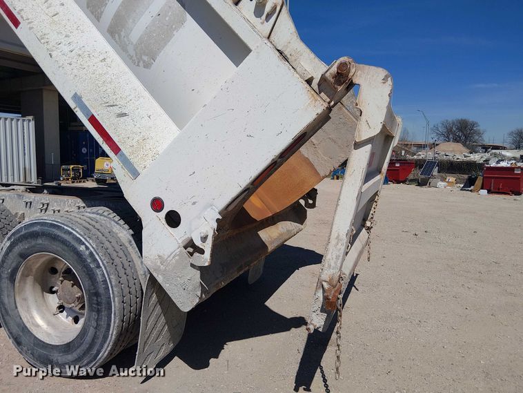 image for item DU3103 2017 Mack Granite GU713 dump truck