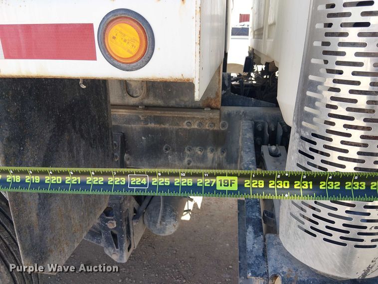 image for item DU3103 2017 Mack Granite GU713 dump truck