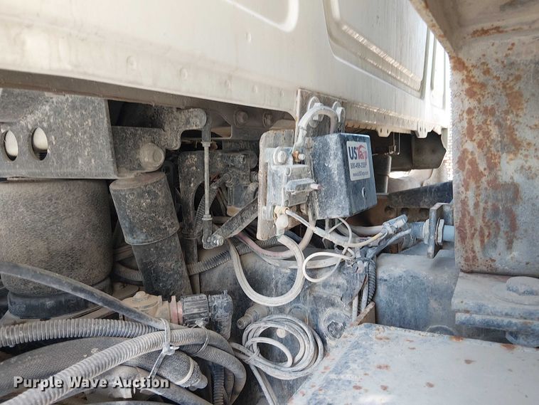 image for item DU3103 2017 Mack Granite GU713 dump truck