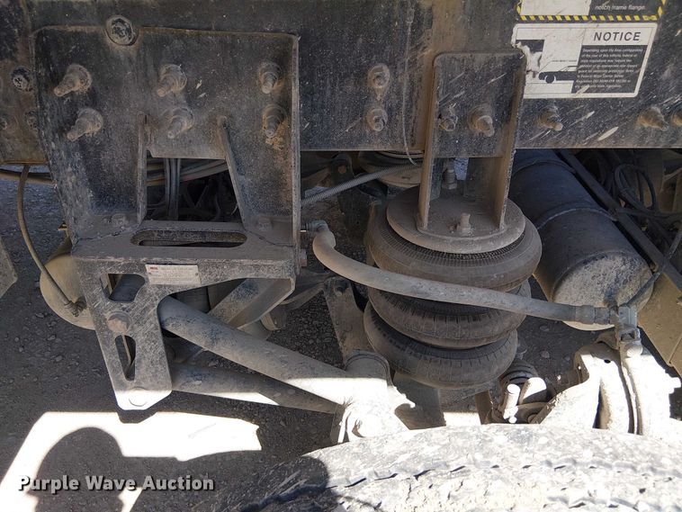 image for item DU3103 2017 Mack Granite GU713 dump truck